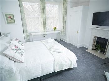 Others 2, Croham Park Bed & Breakfast, London