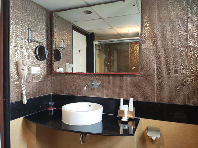 Bathroom 5, bloomSuites  Electronic city, Bangalore