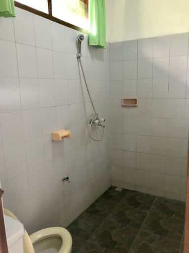 Bathroom 3, Danasari Homestay, Gianyar