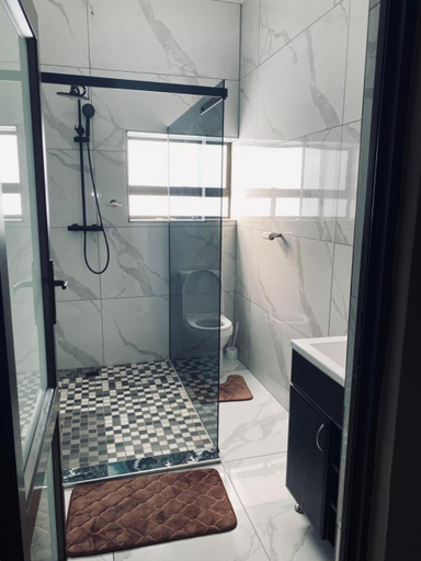 Bathroom 3, Wake Up Fresh Guest House, City of Johannesburg