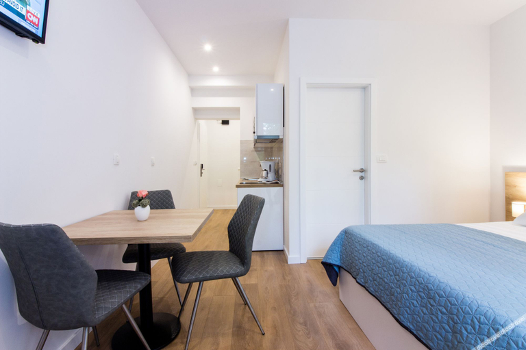 Others 4, Lugo Apartments, Split