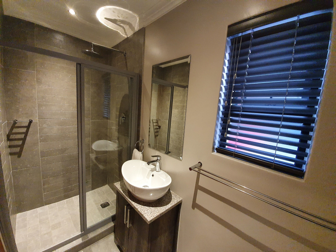 Bathroom 3, Sleepat84, Nkangala
