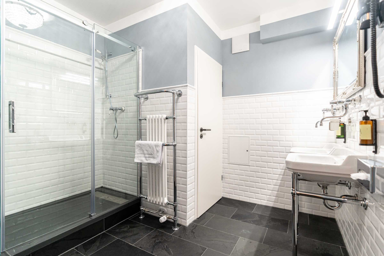 Bathroom 5, Altstadthotel Bachbräu, Weilheim-Schongau