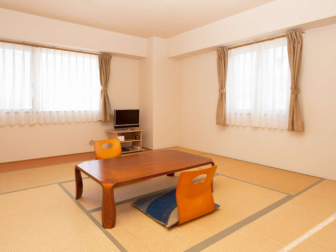 Others 3, Hotel Hayamakan, Hayama