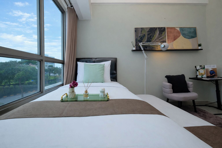 Interior 2, Chic And Cozy Studio Space At Apartment Springlake Summarecon Bekasi, Bekasi
