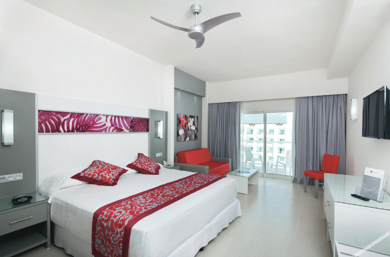 Bedroom 3, Riu Playa Blanca - All Inclusive, Antón