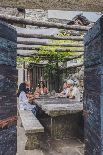 Others 3, Ecovillage Sanctuary Bordei, Locarno