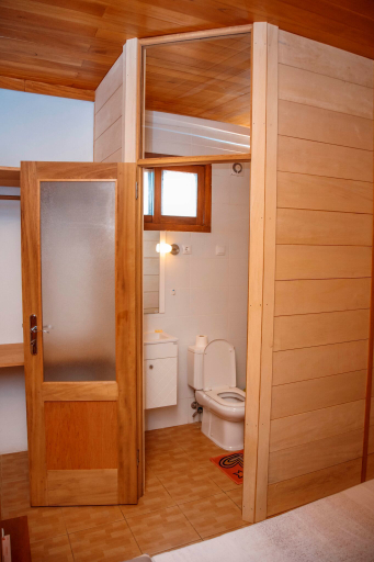 Bathroom 4, Porcelana Hotel, Água Grande