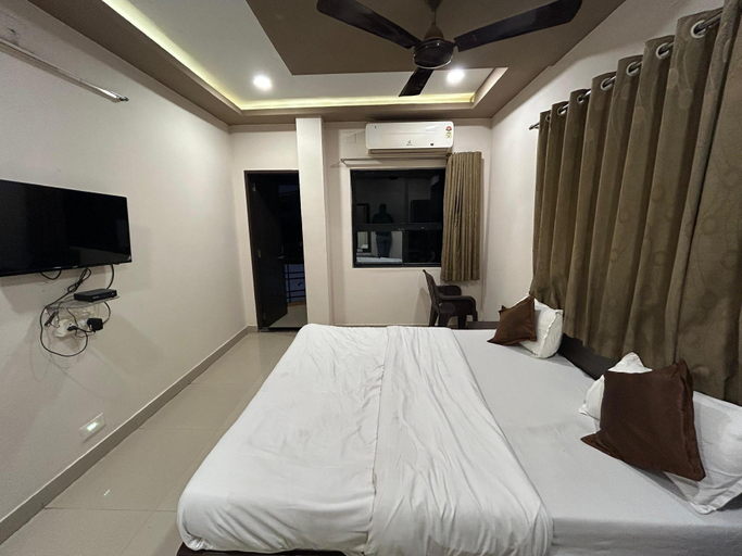 Bedroom 2, Hotel Shree Gurukrupa Dwarka, Devbhumi Dwarka