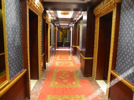 Others 3, Ge Sa Grand Hotel, Garzê Tibetan