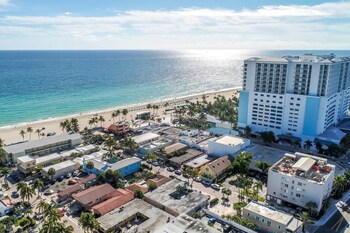 Others 4, Beach Inn by DesignedVR, Broward