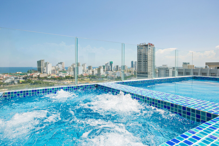 Sport & Beauty 2, Bliss Luxury Hotel & Spa, Da Nang