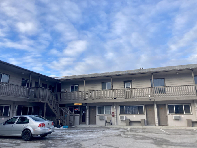 Exterior & Views 1, Canterbury Inn, East Kootenay