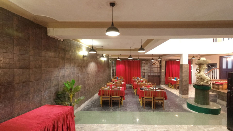 Food & Drinks 3, Mash Flora Fountain, East Sikkim