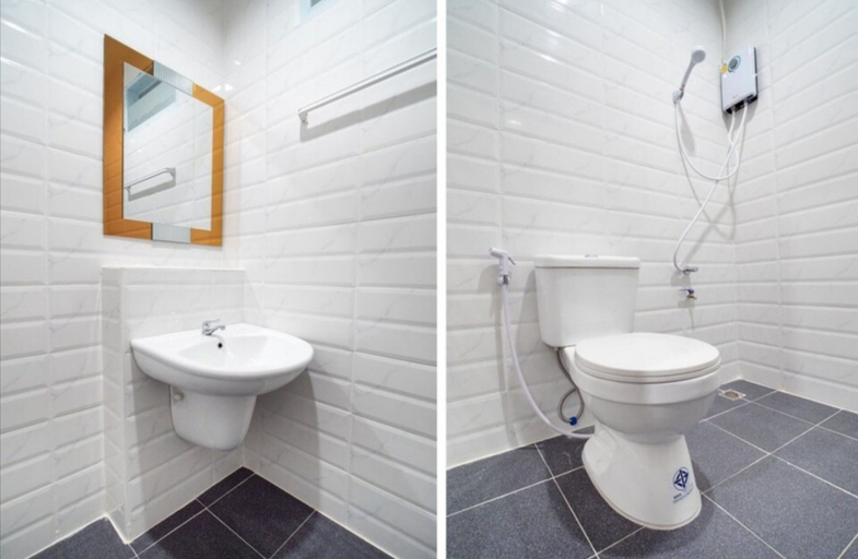 Bathroom 4, Brown Home Sattahip 19, Sattahip
