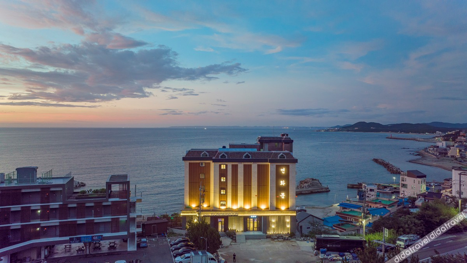 Exterior & Views 2, Yeonhwamoon Hotel Yeongdeok, Yeongdeok