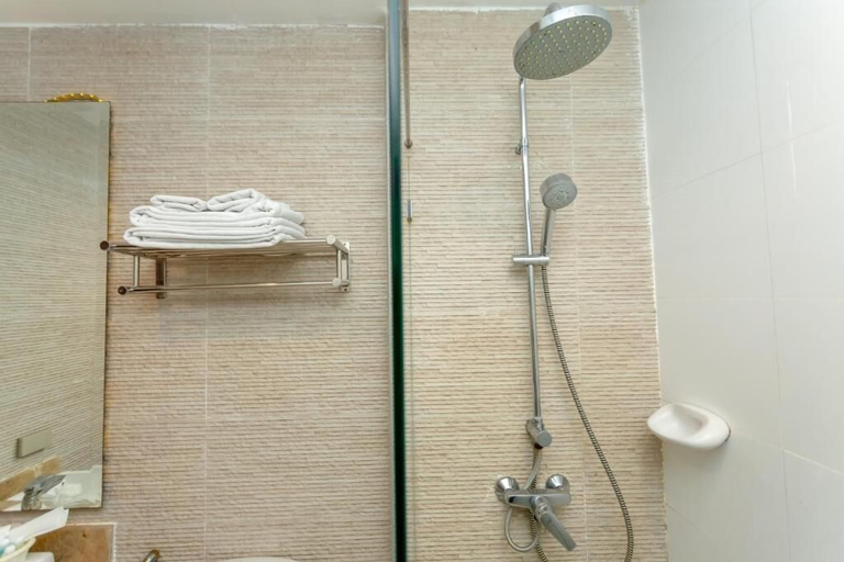 Bathroom 3, Honey Boutique, Pattaya