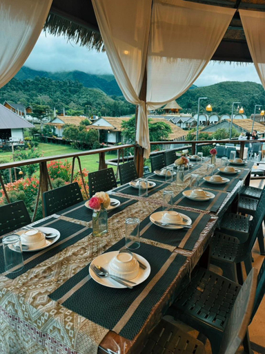 Food & Drinks 4, Sapan Dee View, Bo Klue