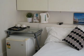 Others 5, L'otel Budget Accommodation, Sydney