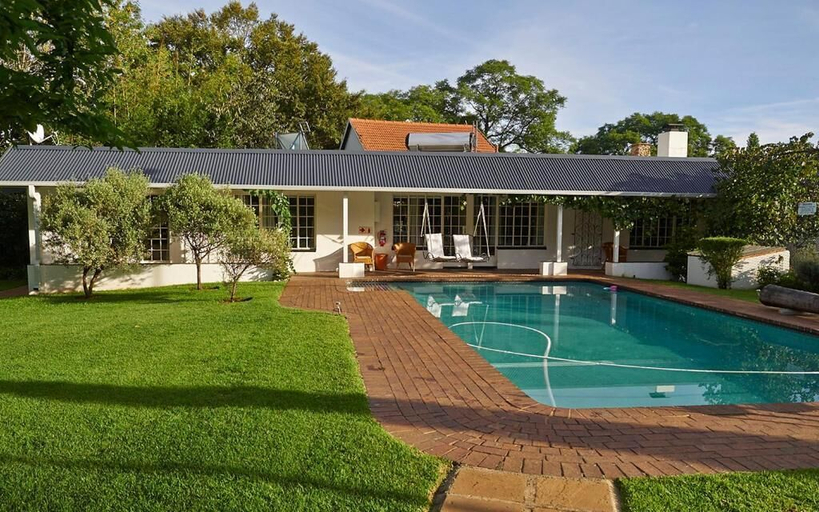 Sport & Beauty 4, Ten Stirling B&B, City of Johannesburg