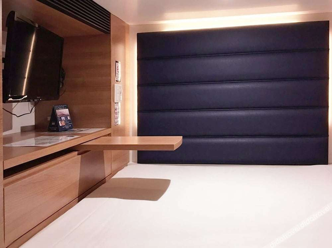 Bedroom 2, Capsule Hotel Topos Sendai Station Nishiguchi, Sendai
