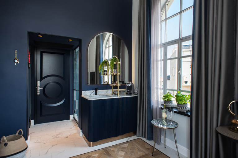 Bathroom, Elmina Hotel Jaffa