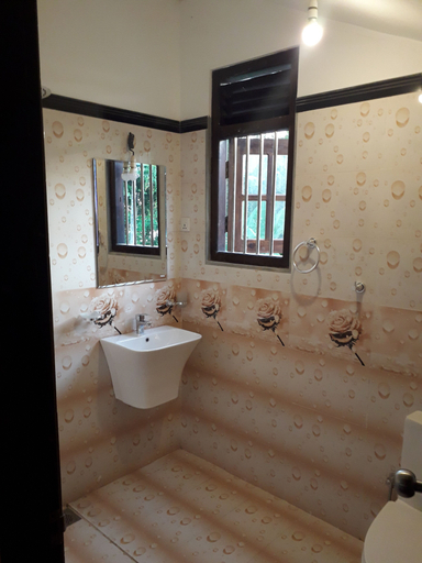 Bathroom, Ravinvilla , Habaraduwa
