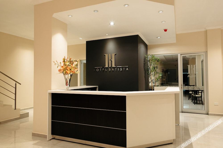Others 4, Hotel Batista, Capital
