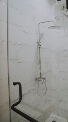 Bathroom 4, Sapphire Residences by Crystal, Mushin