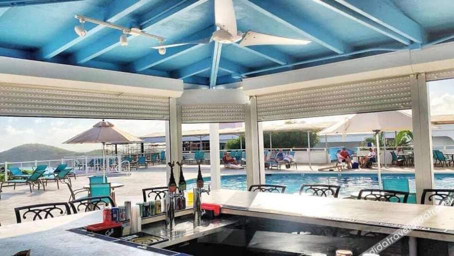 Food & Drinks 5, Bluebeard's Castle Resort, Charlotte Amalie