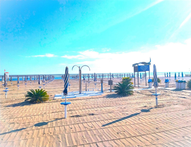 Beach 5, Functional apartment with a spacious fenced garden, Gorizia
