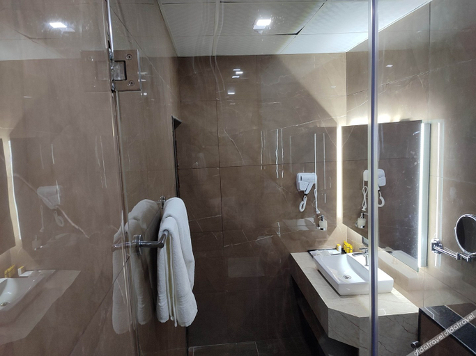 Bathroom 4, SILVER CLOUD, Chikballapura