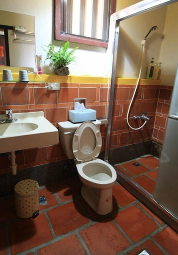 Bathroom, Tan Gu Shou Jin Guesthouse 1, Kinmen