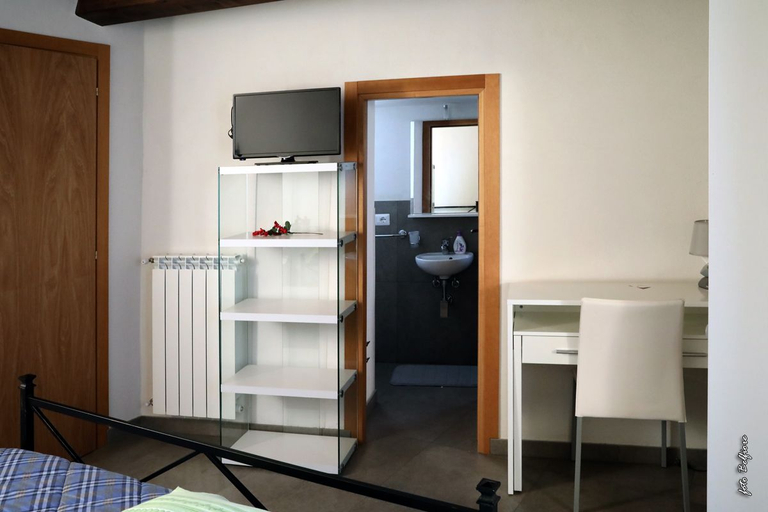 Bedroom 2, San Nicolò Holiday home, Messina