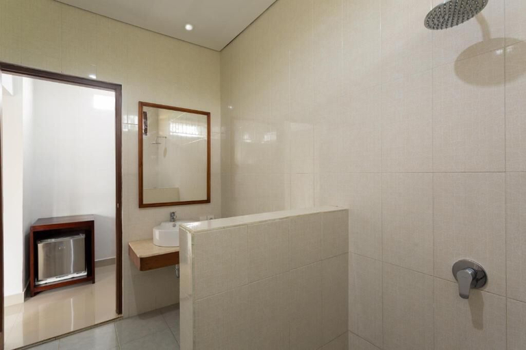 Bathroom 4, Canting Bali Suite, Gianyar