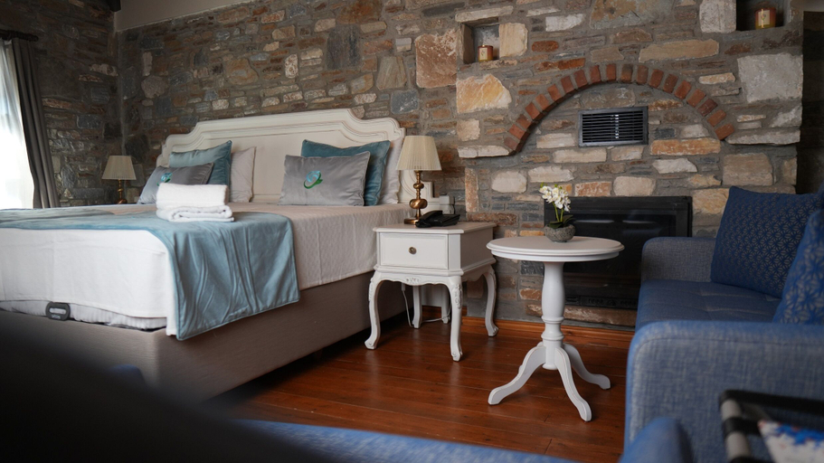 Bedroom 2, Domatia Stone Hotel, Söke