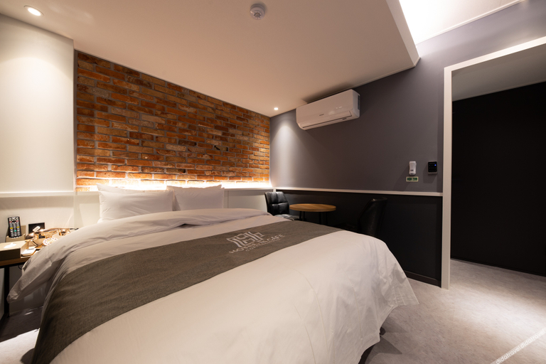 Bedroom 3, Doksan Hotel In Cafe, Geum-cheon