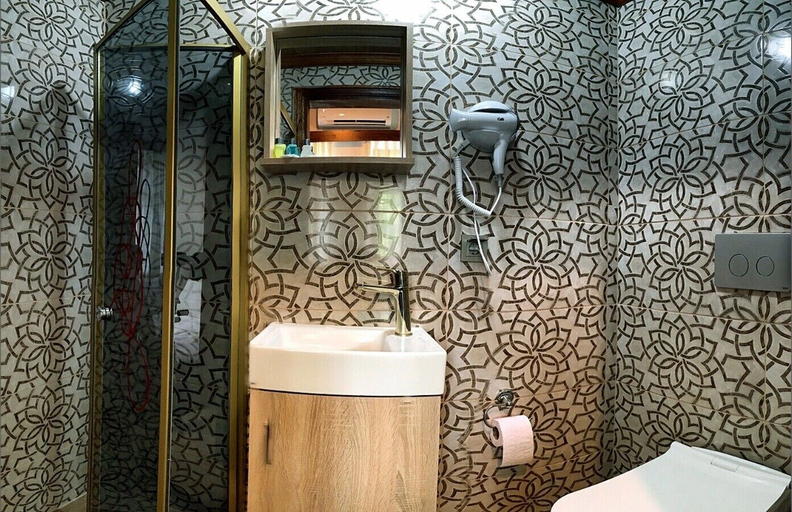 Bathroom, Anfora Otel & Sarap Evi, Edremit