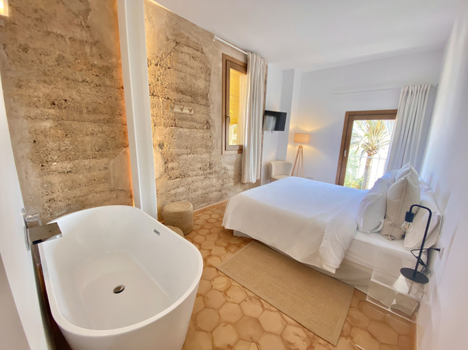 Room 2, Hotel Boutique Can Pocovi, Baleares