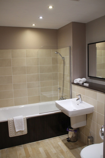Bathroom 3, Stay Metro ApartHotel - Glasgow Central, Glasgow