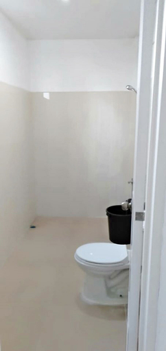 Bathroom 2, Edward Lodge, San Jose