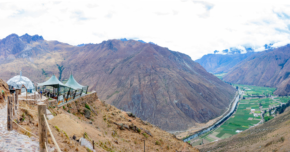 Others 4, Vertical Sky Suites, Urubamba