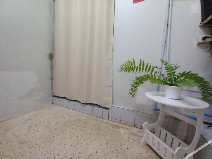Bathroom 5, Amazing Khaosan Hostel, Phra Nakhon