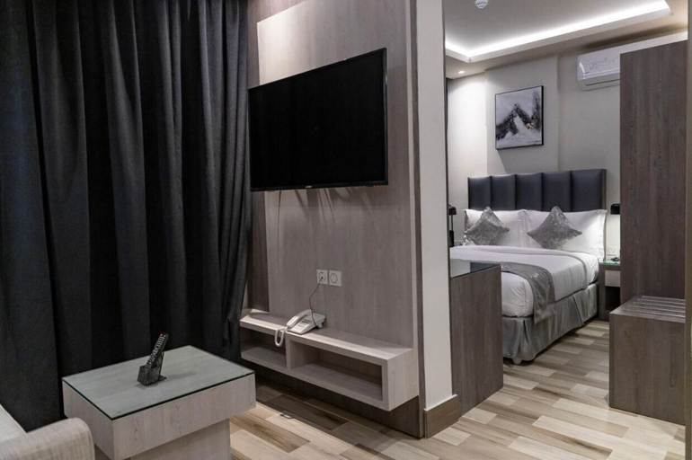 Bedroom 3, Seven Palaces