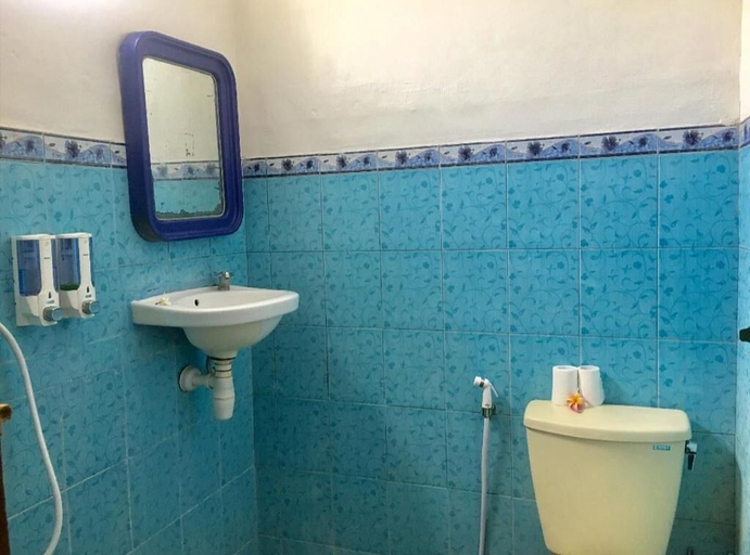 Bathroom 3, Kubu Verra Seminyak, Badung
