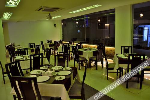 餐厅 4, Hotel Prowell Crown, Hyderabad