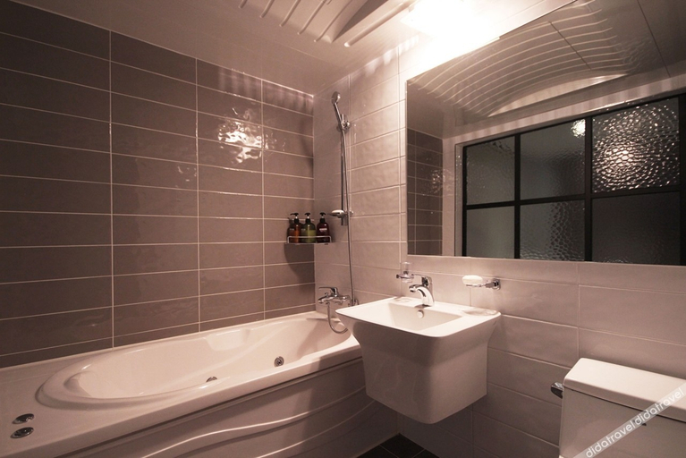 Bathroom 3, Changwon Sangnamdong XO, Changwon