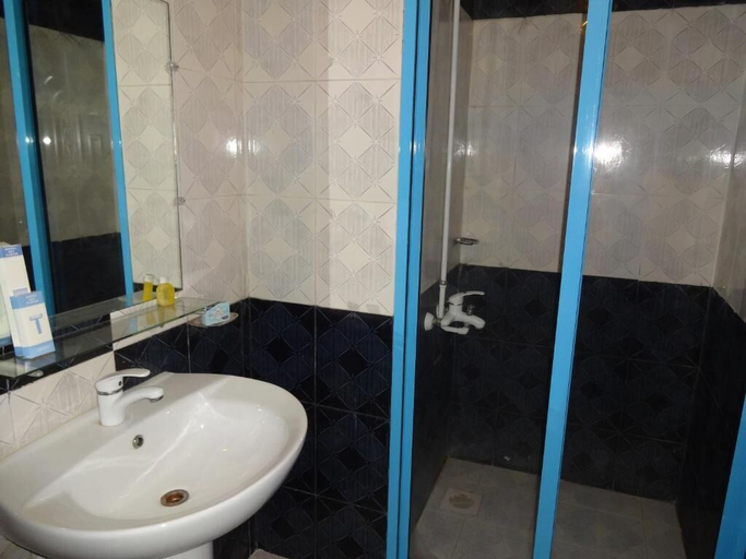 Bathroom 4, Hotel Sky Towers, Karachi
