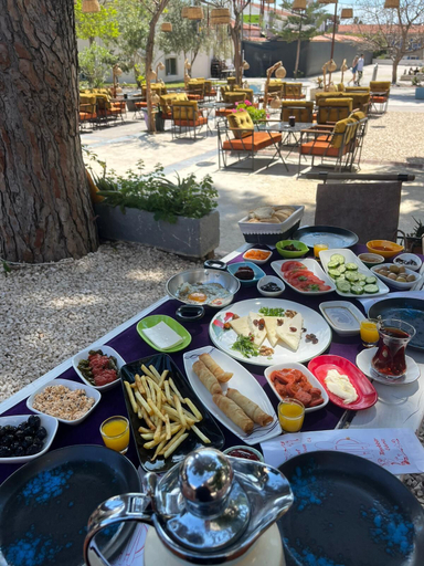 Food & Drinks 5, ソシエテ オテル アラチャトゥ, Çeşme