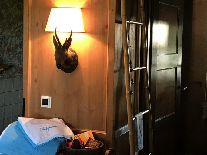 Bedroom 2, Rustikaler Bauernhof am Ammersee, Weilheim-Schongau